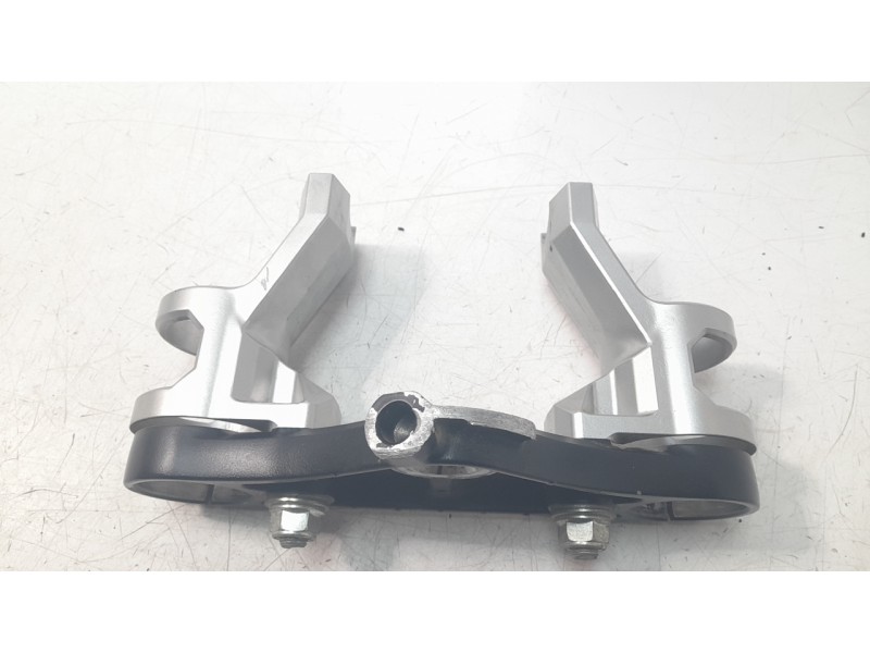 Recambio de tija para honda x-adv referencia OEM IAM 53230MKHD00  