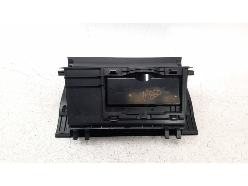 Recambio de guantera para toyota prius+ advance referencia OEM IAM 5550147061  