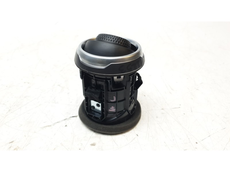 Recambio de aireador para nissan juke (f16_) dig-t 117 referencia OEM IAM 68760HS00A  