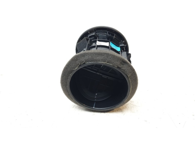 Recambio de aireador para nissan juke (f16_) dig-t 117 referencia OEM IAM 68760HS00A  