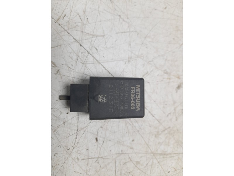 Recambio de rele para kawasaki z ( - 899cc) z 650 referencia OEM IAM FR36002  