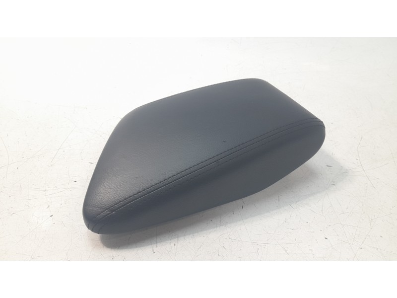 Recambio de apoyabrazos central para nissan juke (f16_) dig-t 117 referencia OEM IAM 969206PA0A  