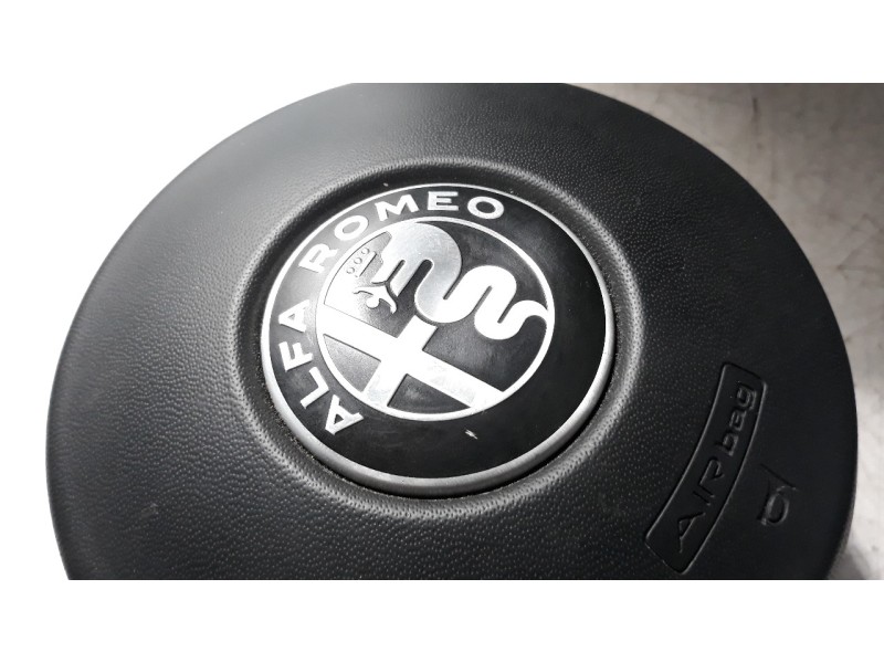 Recambio de kit airbag para alfa romeo stelvio (630) quadrifoglio 4wd referencia OEM IAM 0156151160  