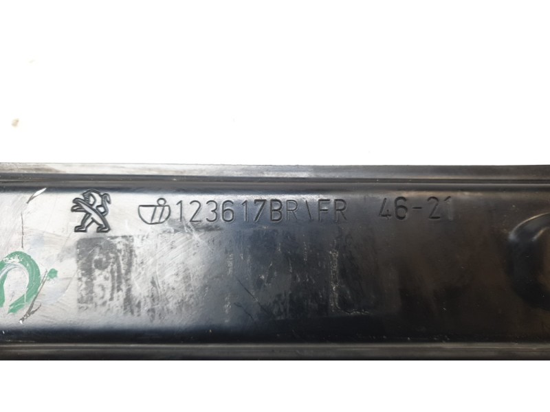 Recambio de elevalunas delantero derecho para peugeot 508 allure pack referencia OEM IAM 123617BR  