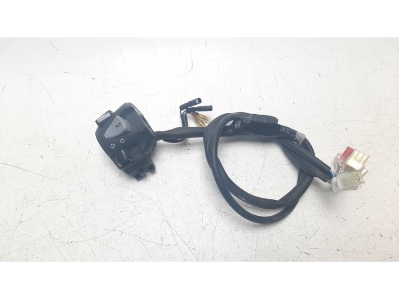 Recambio de piña luces izquierda para honda pcx pcx 125 (jk05) referencia OEM IAM 35200K1YD12  