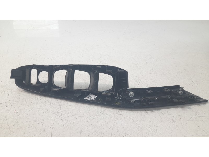 Recambio de moldura para nissan juke (f16_) dig-t 117 referencia OEM IAM 809616PAOA  