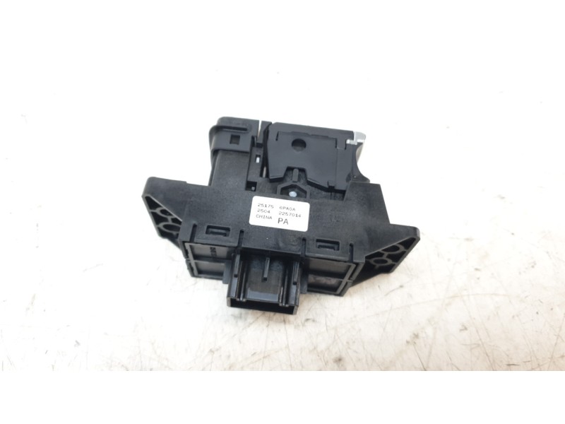 Recambio de palanca freno para nissan juke (f16_) dig-t 117 referencia OEM IAM 251756PA0A  