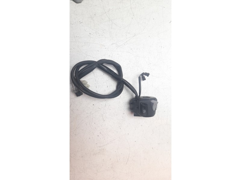 Recambio de piña luces derecha para honda pcx pcx 125 (jk05) referencia OEM IAM 35160K1ZJ12  