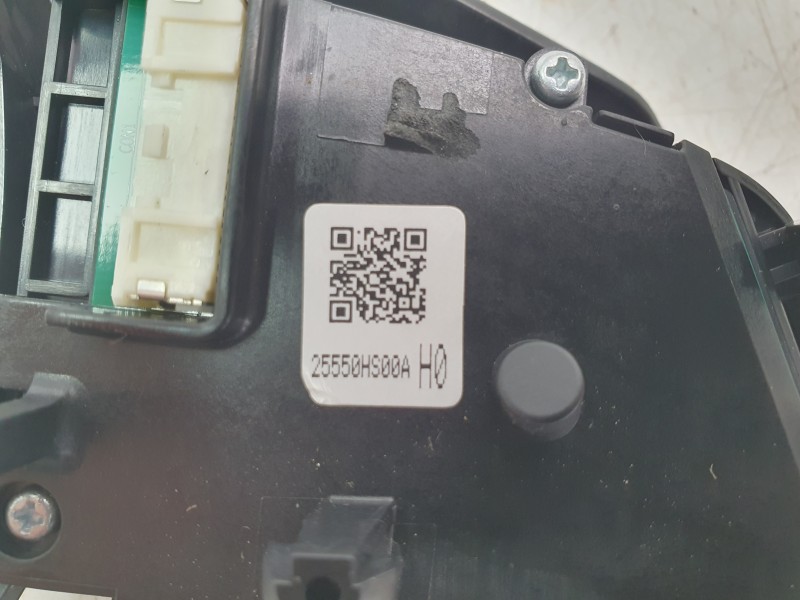 Recambio de mando volante para nissan juke (f16_) dig-t 117 referencia OEM IAM 25550HS00A  