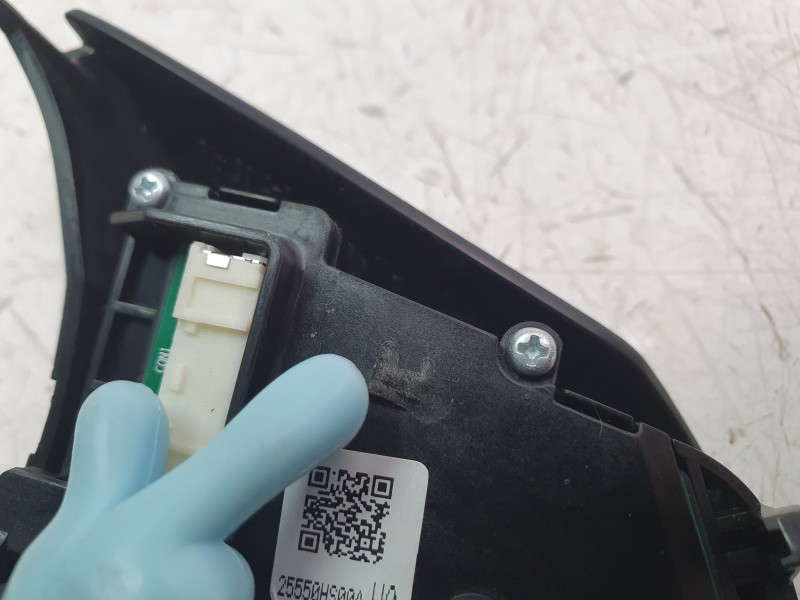 Recambio de mando volante para nissan juke (f16_) dig-t 117 referencia OEM IAM 25550HS00A  