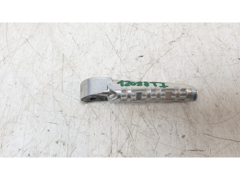 Recambio de estribo lateral para yamaha tmax tmax referencia OEM IAM B7M274310000  