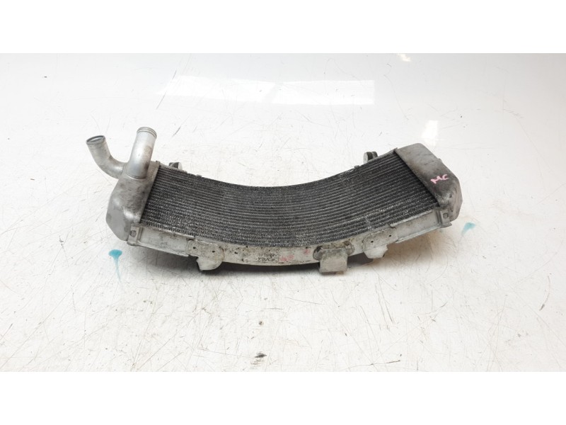 Recambio de radiador agua para yamaha tmax tmax referencia OEM IAM BBW124610000  