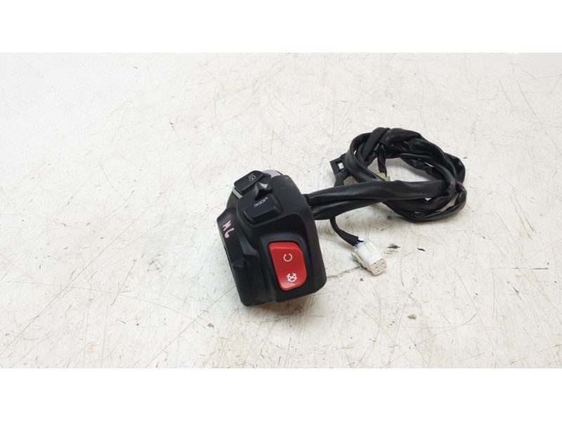 Recambio de piña luces derecha para yamaha tmax tmax referencia OEM IAM BBW8291R0000  