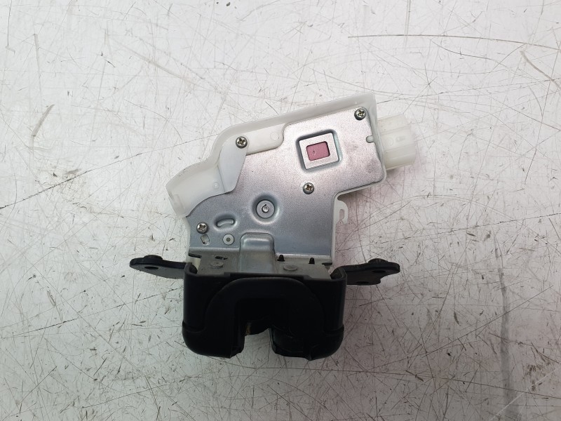 Recambio de cerradura maletero / porton para toyota yaris cross (mxp_) 1.5 hybrid (mxpj10) referencia OEM IAM 693500D250  