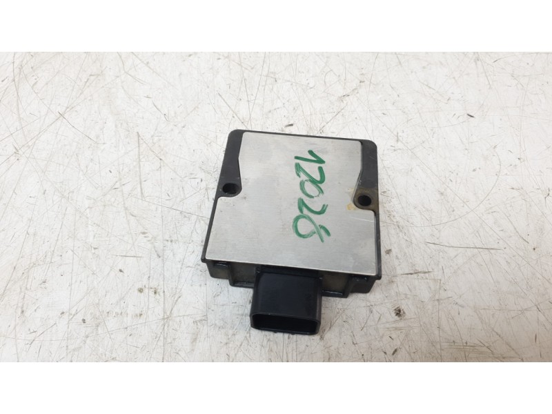 Recambio de regulador de corriente para yamaha tmax tmax referencia OEM IAM 5VX81960000  