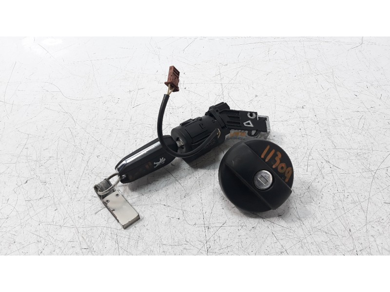 Recambio de conmutador de arranque para peugeot 208 1.2 12v vti referencia OEM IAM 9663123380  