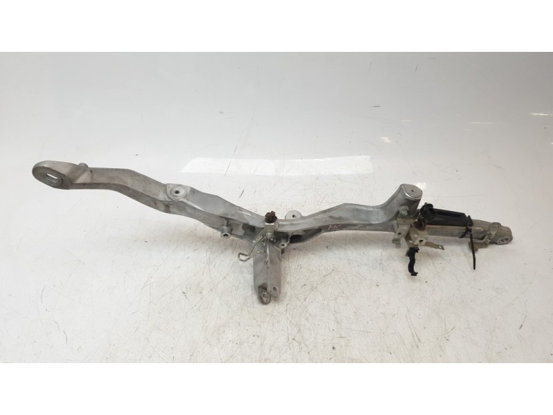 Recambio de subchasis trasero para yamaha tmax tmax referencia OEM IAM BC321185000  