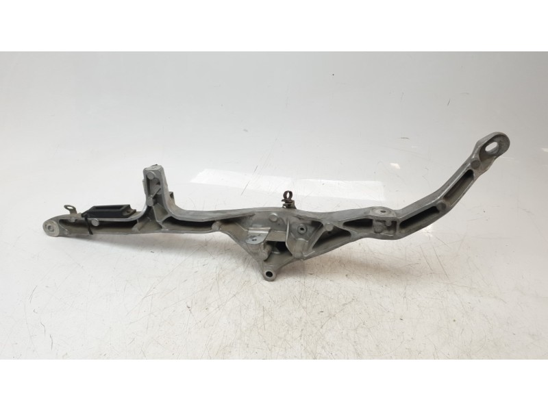 Recambio de subchasis trasero para yamaha tmax tmax referencia OEM IAM BC321185000  