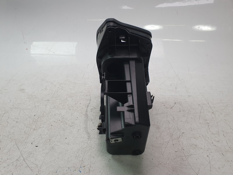 Recambio de guantera para yamaha tmax tmax referencia OEM IAM BBV2830R0000  