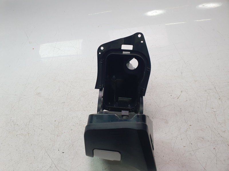 Recambio de guantera para yamaha tmax tmax referencia OEM IAM BBV2830R0000  