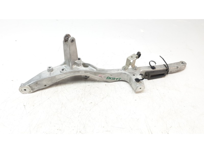 Recambio de subchasis trasero para yamaha tmax tmax referencia OEM IAM BBW211950000  