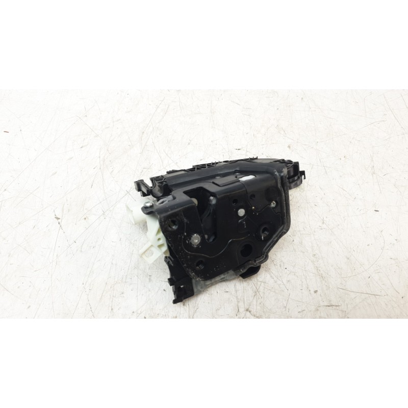 Recambio de cerradura puerta trasera derecha para audi a4 b9 avant (8w5, 8wd) s4 tdi mild hybrid quattro referencia OEM IAM 4G08