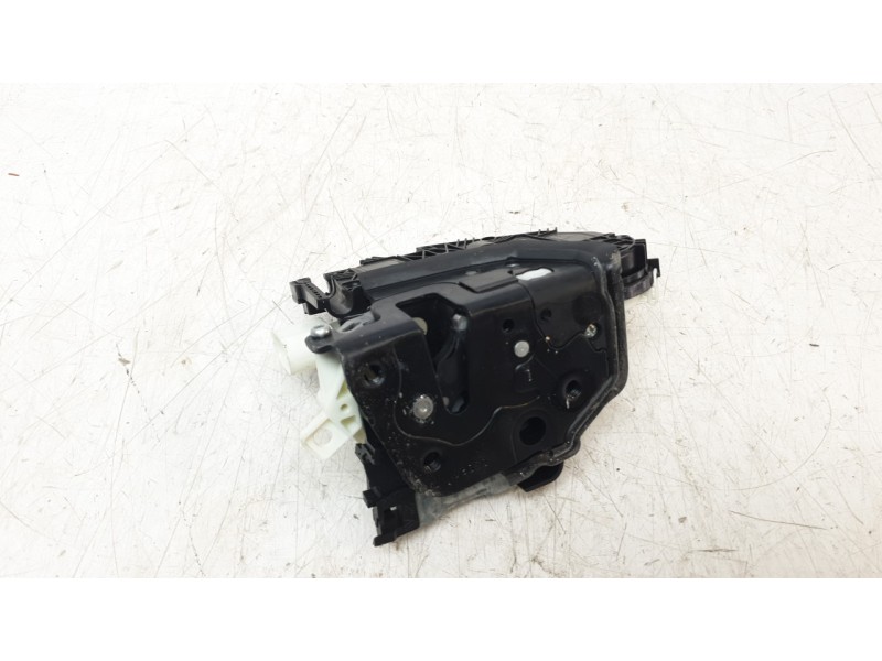 Recambio de cerradura puerta trasera derecha para audi a4 b9 avant (8w5, 8wd) s4 tdi mild hybrid quattro referencia OEM IAM 4G08