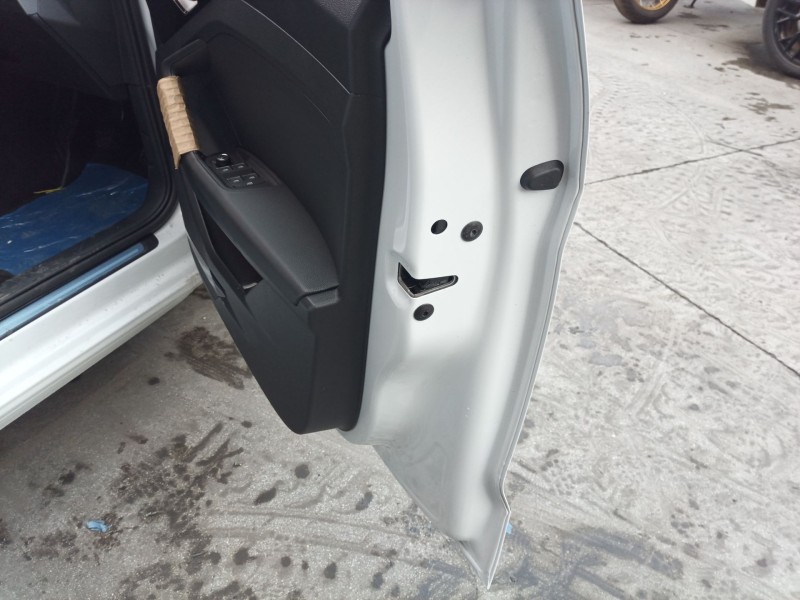 Recambio de cerradura puerta delantera derecha para audi a1 sportback (gba) 30 tfsi referencia OEM IAM   