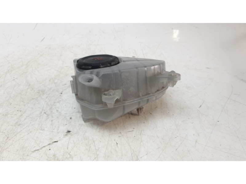 Recambio de deposito expansion para audi a3 limousine (8ys, 8ym) 30 tdi referencia OEM IAM 5WA121407G  