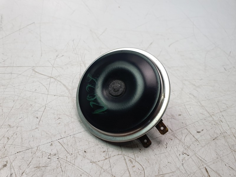 Recambio de claxon para yamaha tmax tmax referencia OEM IAM BC3833711100  