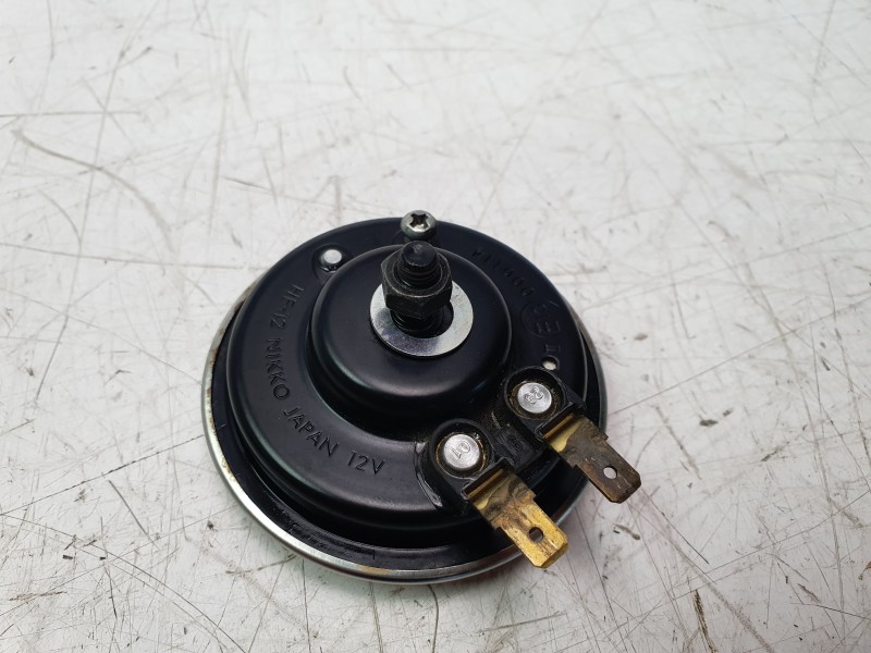 Recambio de claxon para yamaha tmax tmax referencia OEM IAM BC3833711100  