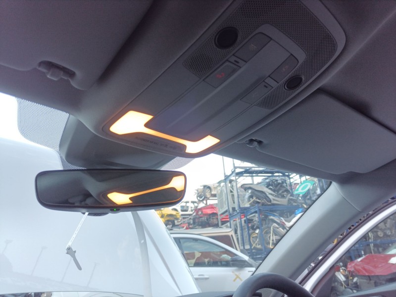 Recambio de luz interior para audi a1 sportback (gba) 30 tfsi referencia OEM IAM   