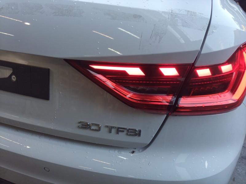 Recambio de piloto trasero derecho interior para audi a1 sportback (gba) 30 tfsi referencia OEM IAM   