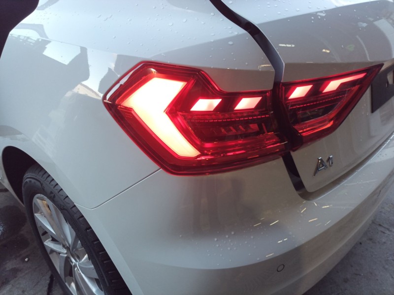 Recambio de piloto trasero izquierdo para audi a1 sportback (gba) 30 tfsi referencia OEM IAM   