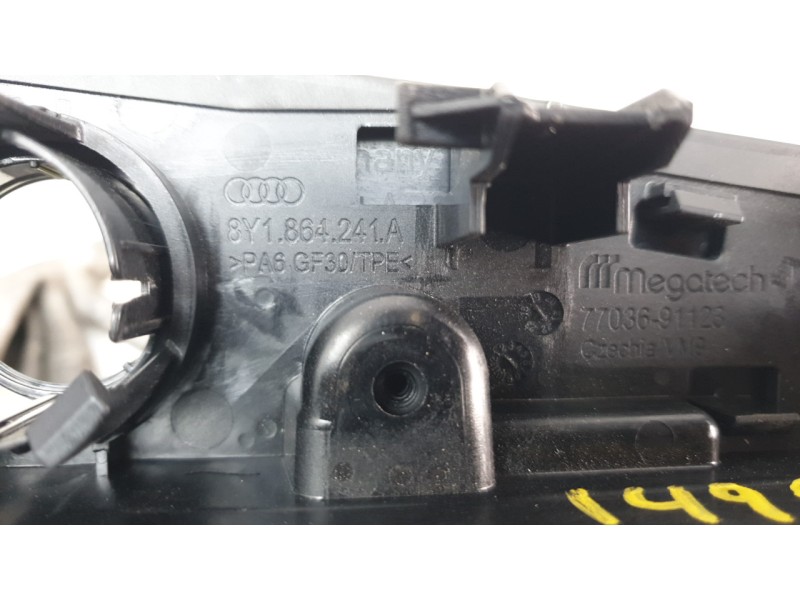 Recambio de moldura para audi a3 limousine (8ys, 8ym) 30 tdi referencia OEM IAM 8Y1864241A  