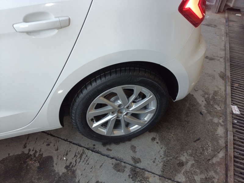 Recambio de paso rueda trasero izquierdo para audi a1 sportback (gba) 30 tfsi referencia OEM IAM   