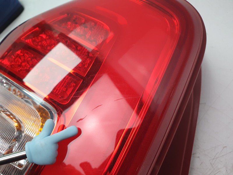 Recambio de piloto trasero izquierdo para ssangyong xlv suv e-xgi 160 referencia OEM IAM 8360135500  