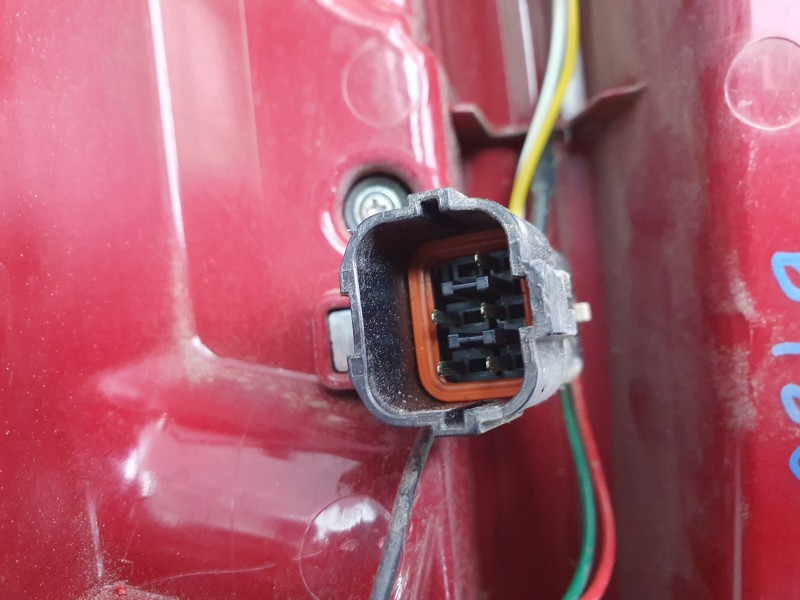 Recambio de piloto trasero izquierdo para ssangyong xlv suv e-xgi 160 referencia OEM IAM 8360135500  