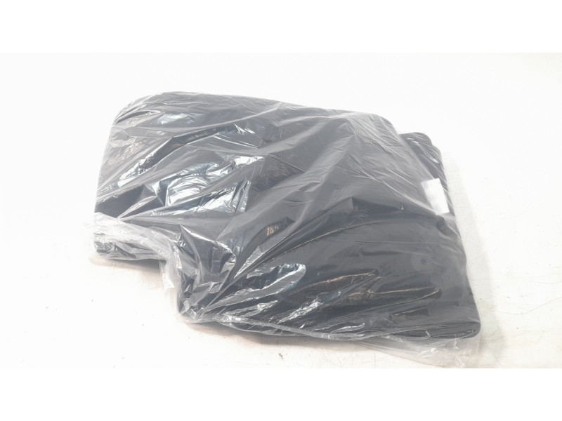 Recambio de juego alfombrillas para audi a1 sportback (gba) 30 tfsi referencia OEM IAM 82C863011  