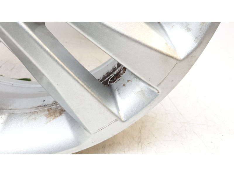 Recambio de llanta para ssangyong xlv suv e-xgi 160 referencia OEM IAM 4173035100  