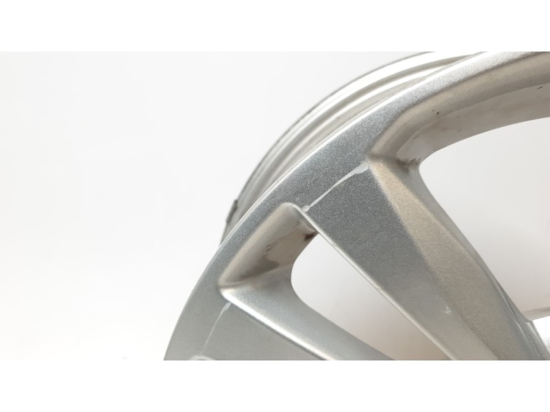 Recambio de llanta para ssangyong xlv suv e-xgi 160 referencia OEM IAM 4173035100  