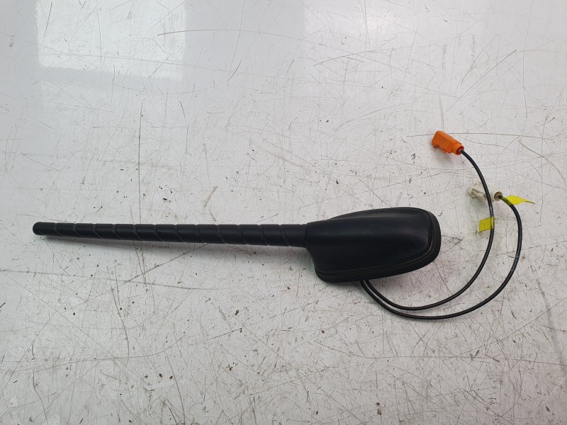 Recambio de antena para opel combo e tour / life (k9) 1.5 referencia OEM IAM 9808547780  