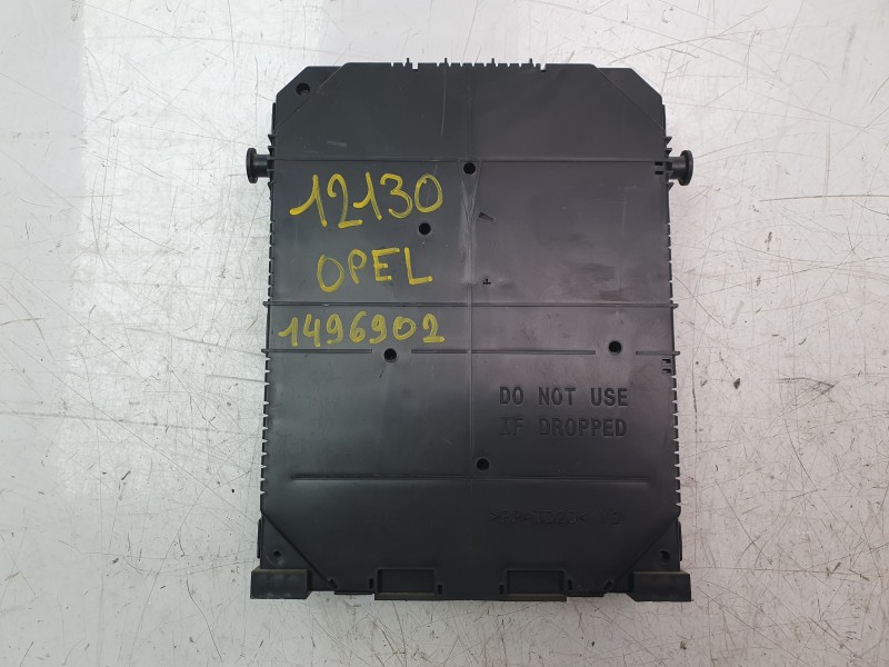 Recambio de caja reles / fusibles para opel combo e tour / life (k9) 1.5 referencia OEM IAM 9830790580  