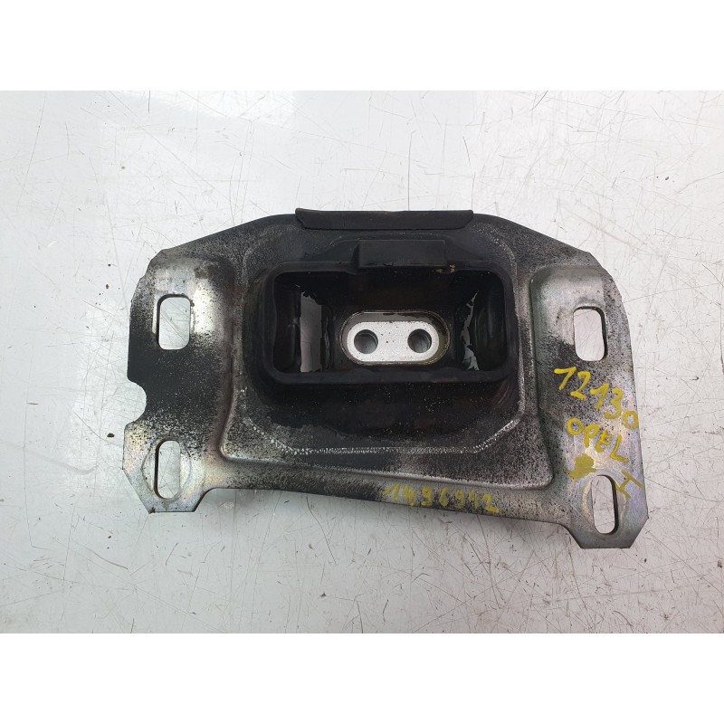 Recambio de soporte motor izquierdo para opel combo e tour / life (k9) 1.5 referencia OEM IAM 9673768480  