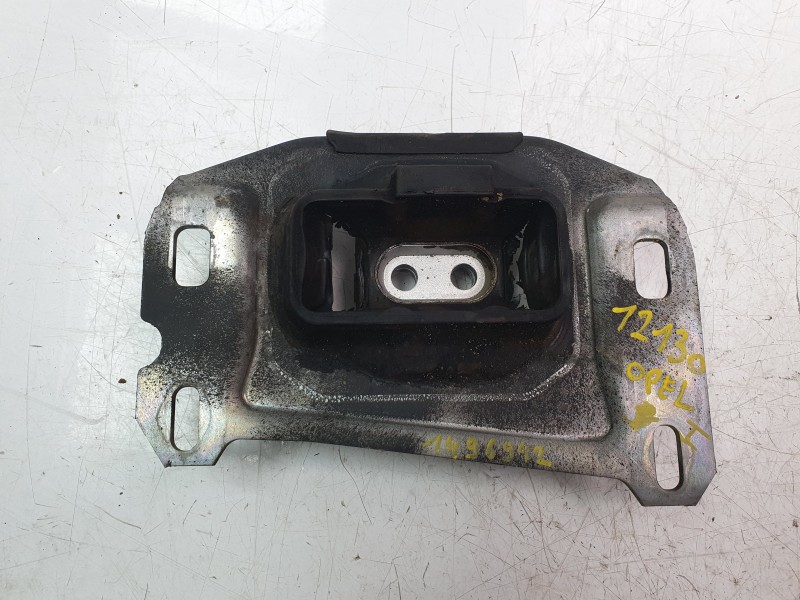 Recambio de soporte motor izquierdo para opel combo e tour / life (k9) 1.5 referencia OEM IAM 9673768480  