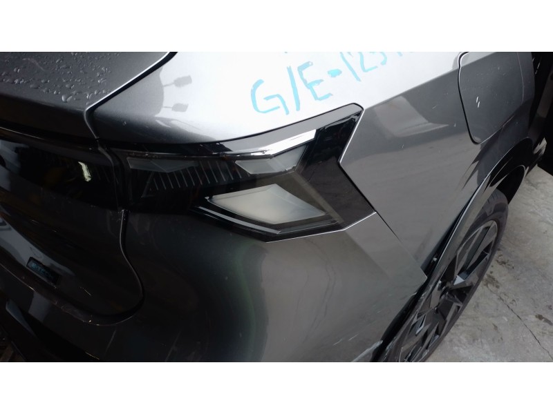 Recambio de piloto trasero derecho para renault rafale rafale referencia OEM IAM   