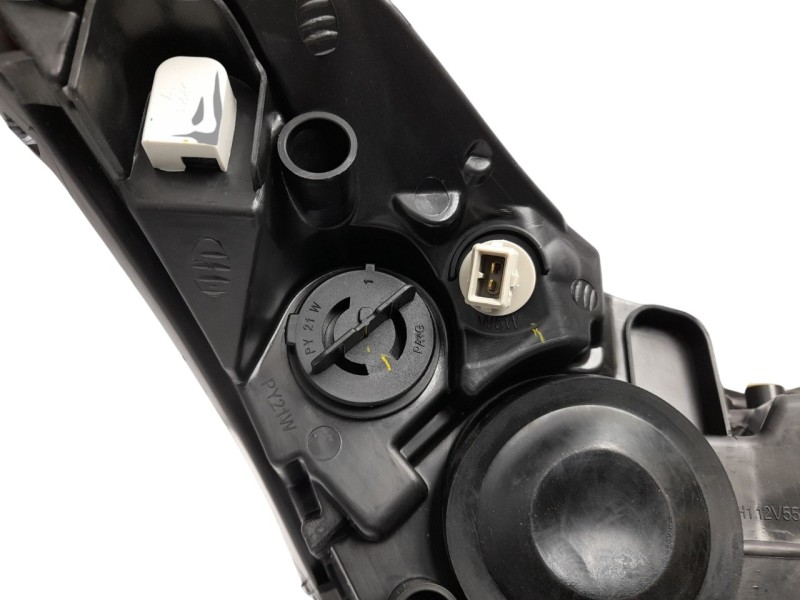 Recambio de faro izquierdo para citroën c4 berlina referencia OEM IAM 620853 10107310002 10107310002 , CI4244904 , 11228001 , 51