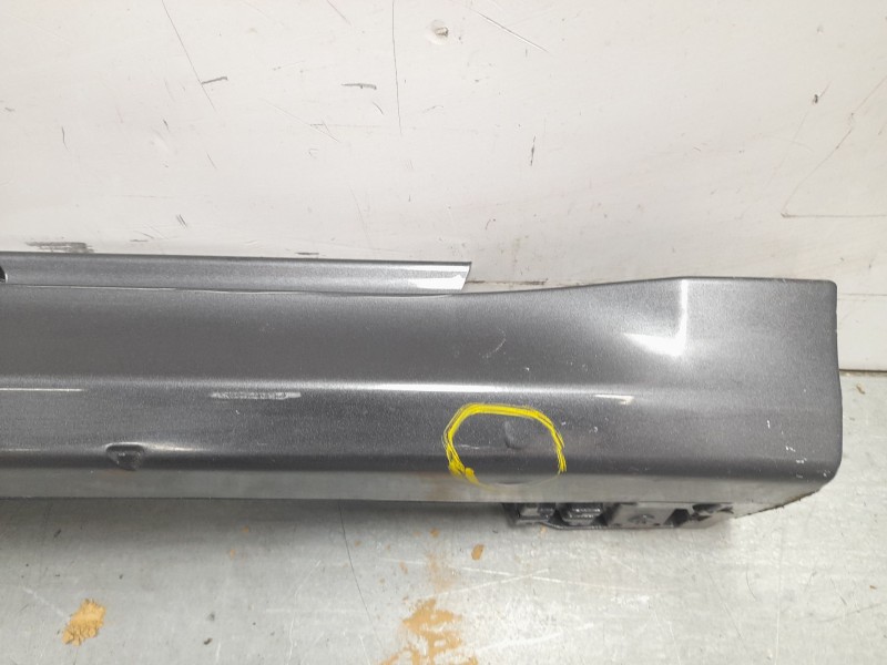 Recambio de estribos laterales para toyota yaris (_p21_, _pa1_, _ph1_) 1.5 (mxpa11) referencia OEM IAM 758510D100  