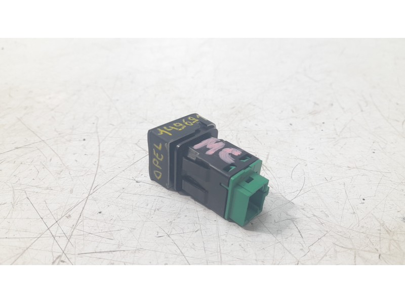 Recambio de mando bloqueo puertas para opel combo e tour / life (k9) 1.5 referencia OEM IAM 9817042977  