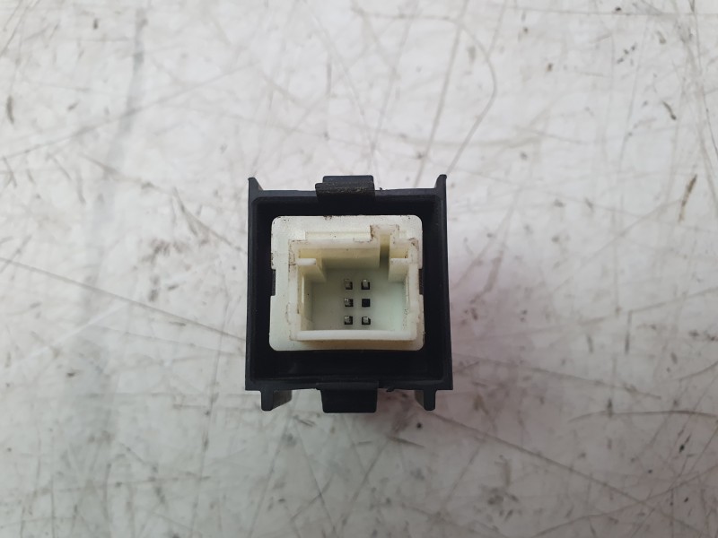 Recambio de interruptor para opel combo e tour / life (k9) 1.5 referencia OEM IAM 9819953077  